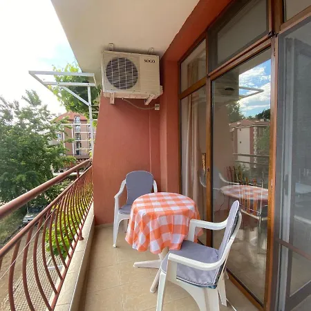Anita A15 Family Sunny Apartman *