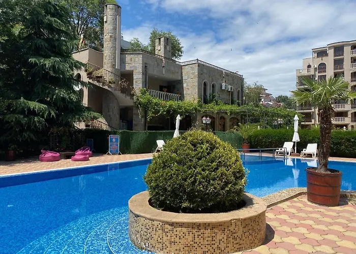 Anita A15 Family Sunny Apartment